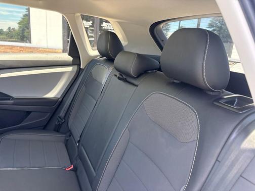 Pyrite Silver Metallic 2022 Volkswagen Taos 1.5T SE