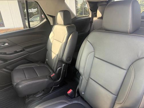 2020 Chevrolet Traverse RS