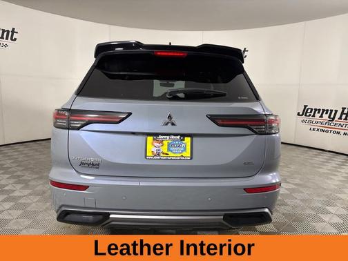 2025 Mitsubishi Outlander SEL