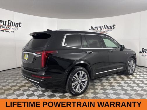 2025 Cadillac XT6 Premium Luxury FWD