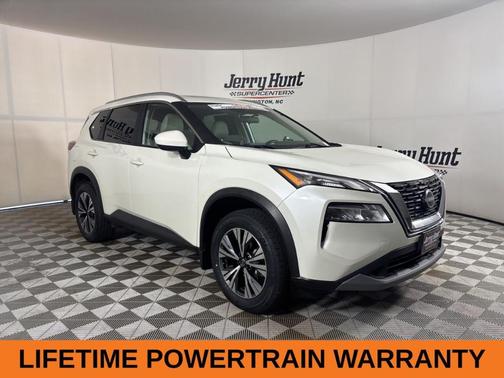 White 2023 Nissan Rogue SV