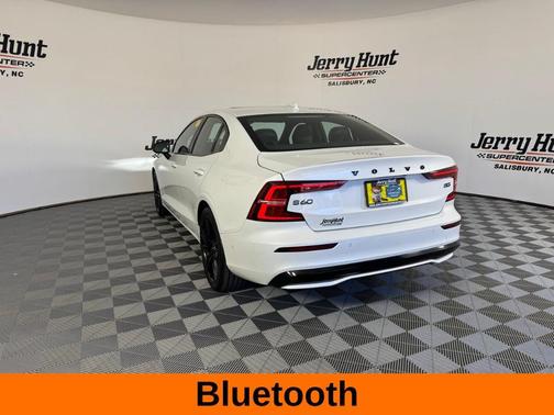 2024 Volvo S60 B5 Plus Black Edition