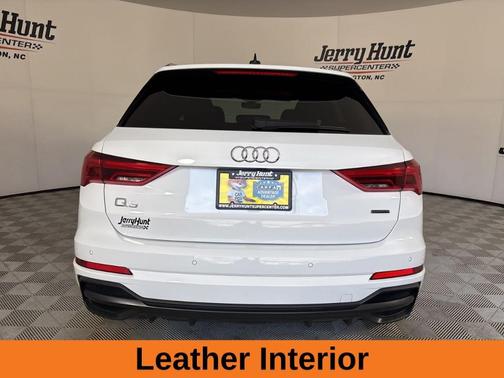 2022 Audi Q3 45 S line Premium