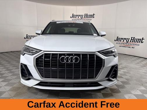 2022 Audi Q3 45 S line Premium