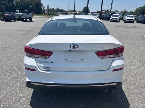 2020 Kia Optima LX