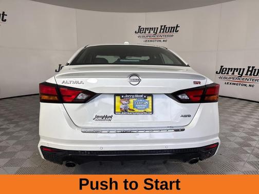 2023 Nissan Altima 2.5 SR