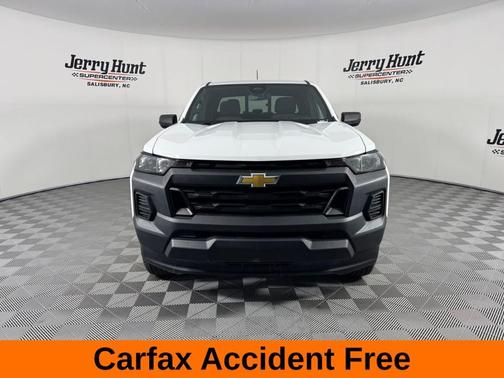 2024 Chevrolet Colorado WT