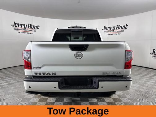 2024 Nissan Titan SV