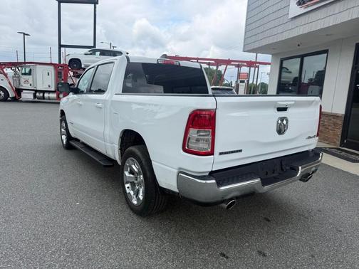 Bright White Clearcoat 2022 RAM 1500 Big Horn