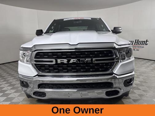 Bright White Clearcoat 2022 RAM 1500 Big Horn