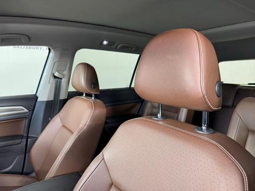 Pyrite Silver Metallic 2021 Volkswagen Atlas 3.6 V6 SEL