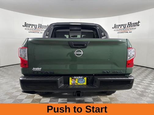 2024 Nissan Titan SV