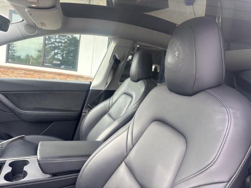 Black 2021 Tesla Model Y Long Range