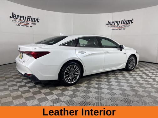 2021 Toyota Avalon Hybrid Limited