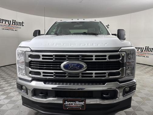 2024 Ford F-350 XLT