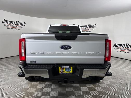 2024 Ford F-350 XLT