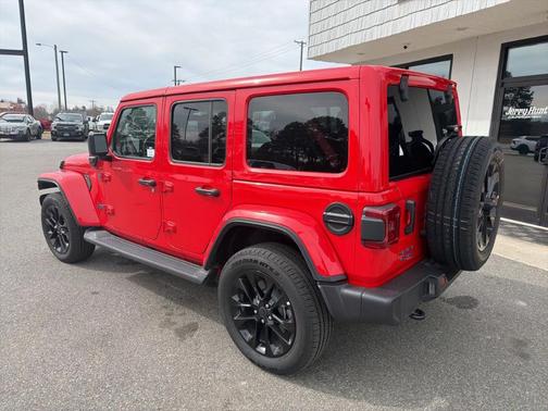 2025 Jeep Wrangler 4xe Sahara