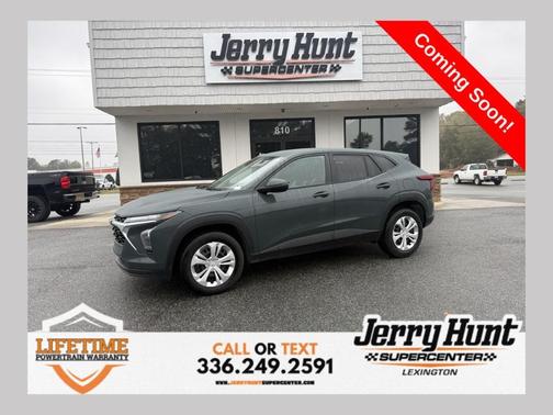 2025 Chevrolet Trax LS