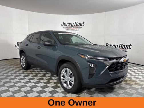 2025 Chevrolet Trax LS