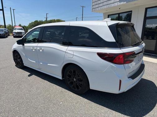 White 2025 Honda Odyssey Sport-L