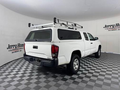 2019 Toyota Tacoma SR