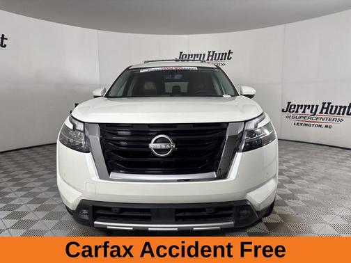 2024 Nissan Pathfinder Platinum