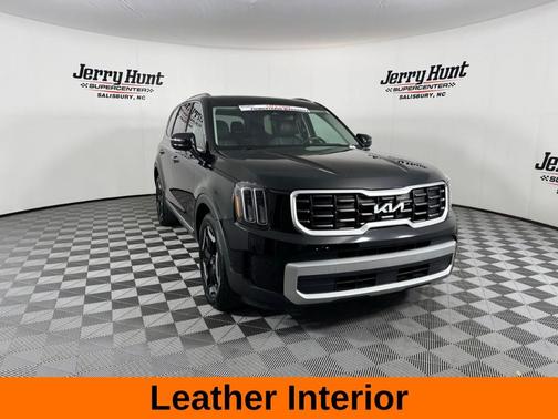 Ebony Black 2023 Kia Telluride S