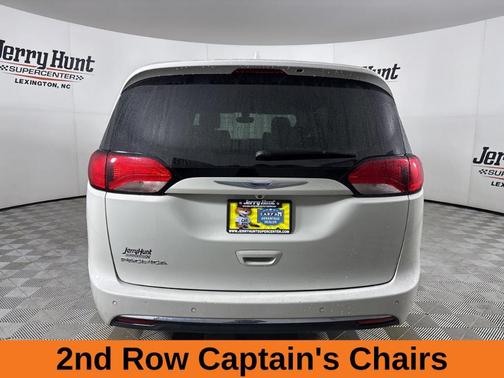 2020 Chrysler Pacifica Touring-L