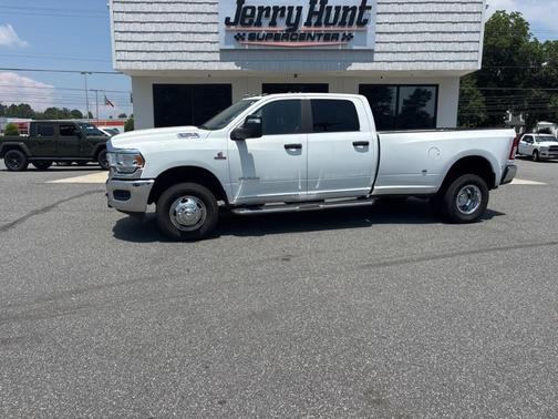 2024 RAM 3500 Big Horn
