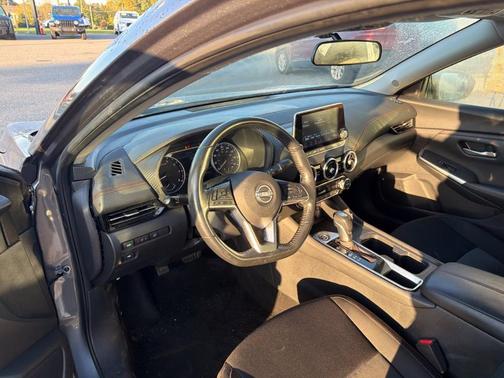 Gun Metallic 2024 Nissan Sentra SR