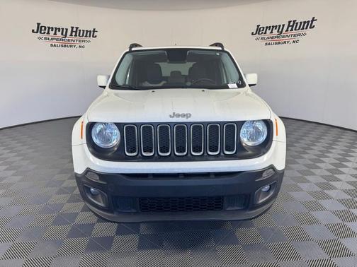 Alpine White 2016 Jeep Renegade Latitude