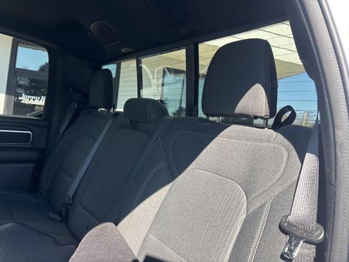 2024 RAM 1500 Big Horn/Lone Star