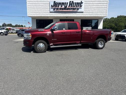 Delmonico Red Pearlcoat 2023 RAM 3500 Laramie