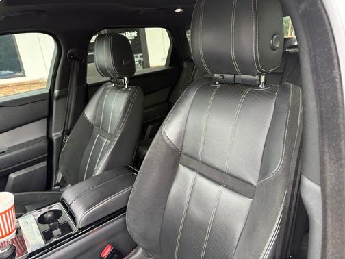 Fuji White 2018 Land Rover Range Rover Velar P250 SE R-Dynamic