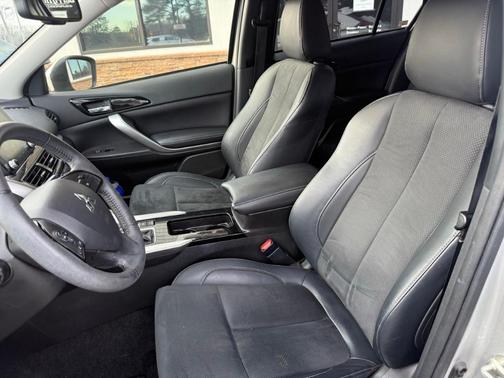 2022 Mitsubishi Eclipse Cross SE