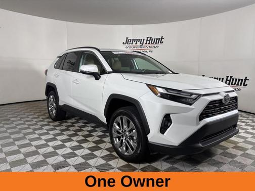 2025 Toyota RAV4 XLE Premium