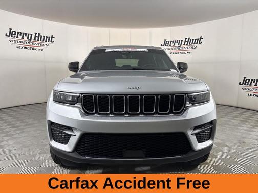 Silver Zynith 2025 Jeep Grand Cherokee Laredo X