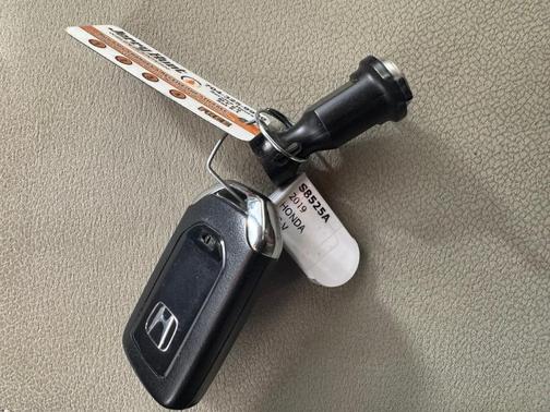 White 2019 Honda CR-V EX