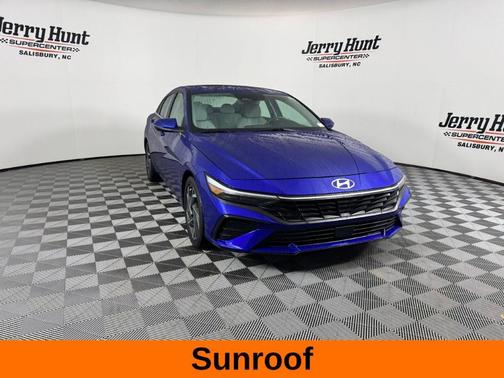 2025 Hyundai ELANTRA Limited