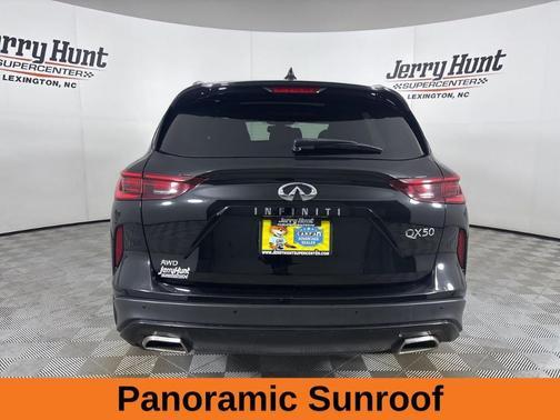 2022 INFINITI QX50 Luxe