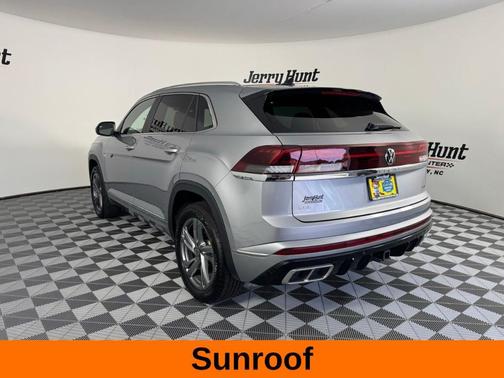 2024 Volkswagen Atlas Cross Sport 2.0T SEL R-Line