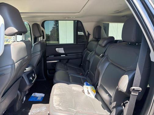 Black Metallic 2025 Ford Expedition Active