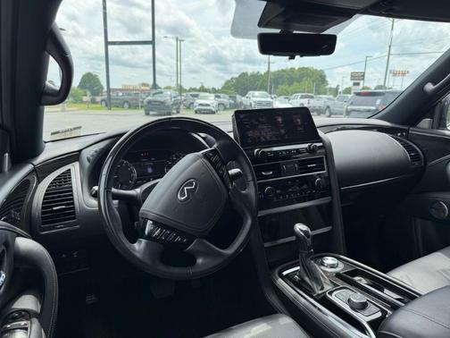 2024 INFINITI QX80 SENSORY