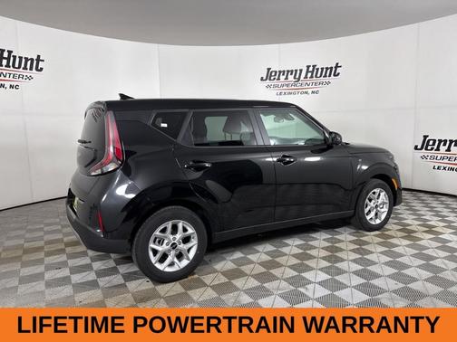 Black 2025 Kia Soul LX
