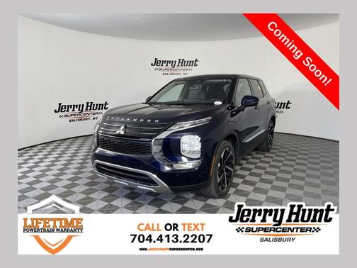 2023 Mitsubishi Outlander SE