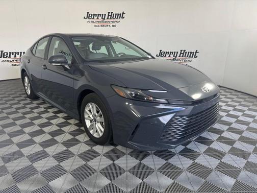 UNDERGROUND 2025 Toyota Camry LE
