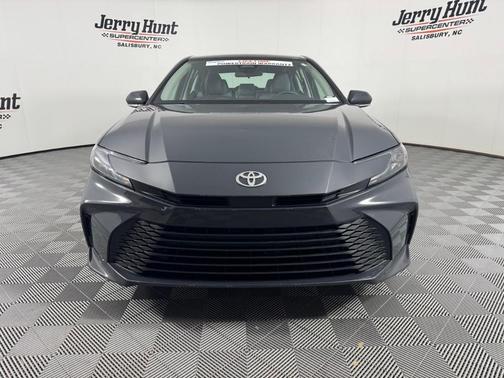 UNDERGROUND 2025 Toyota Camry LE