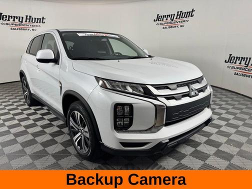 White 2023 Mitsubishi Outlander Sport 2.0 ES