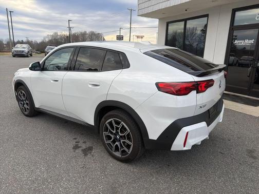 2025 BMW X2 xDrive28i