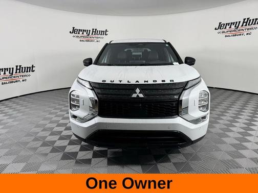 2023 Mitsubishi Outlander SE Black Edition